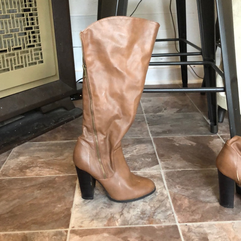 Below knee heel boots